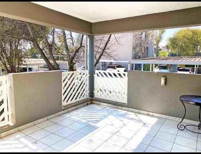 2 BEDROOM APARTMENT FOR SALE IN CRAIGHALL